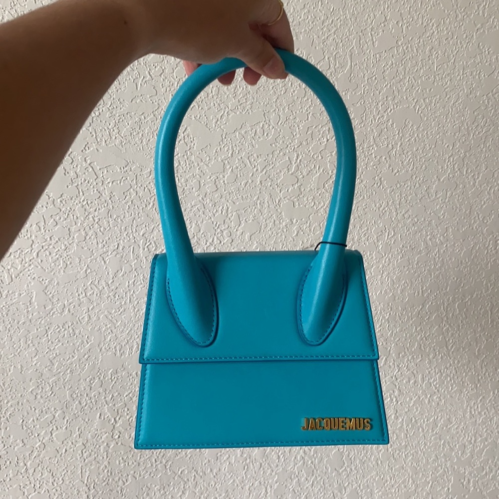 JACQUEMUS
Le Chiquito mini bag turquoise